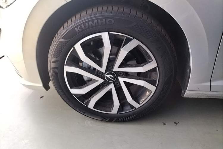 Used Jetta VA7 2025 1.4T First-Come First-Served Edition Left Front Wheel Hub