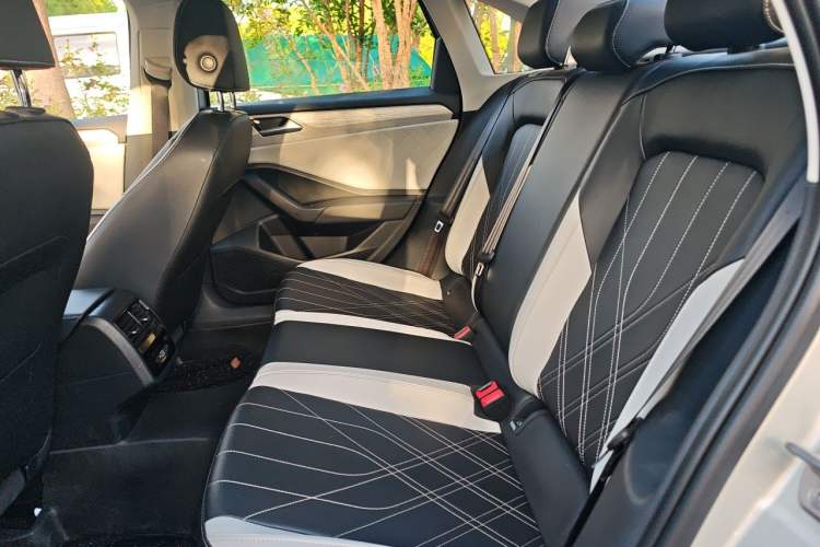 Used Jetta VA7 2025 1.4T Top-Tier Version Left Rear Seat