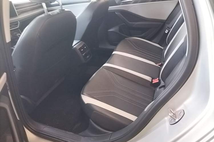 Used Jetta VA7 2025 1.4T First-Come First-Served Edition Left Rear Seat