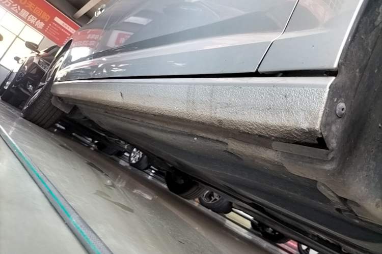 Used Jetta VA7 2025 1.4T First-Come First-Served Edition Right Side Sill