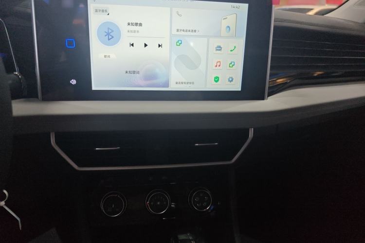 Used Jetta VA7 2025 1.4T "Listen to the Advice" Version Audio And AC Panel
