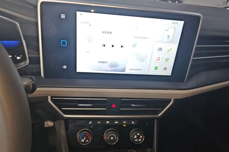 Used Jetta VA7 2025 1.4T First-Come First-Served Edition Audio And AC Panel