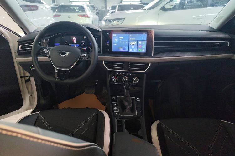 Used Jetta VA7 2025 1.4T First-Come First-Served Edition Center Console