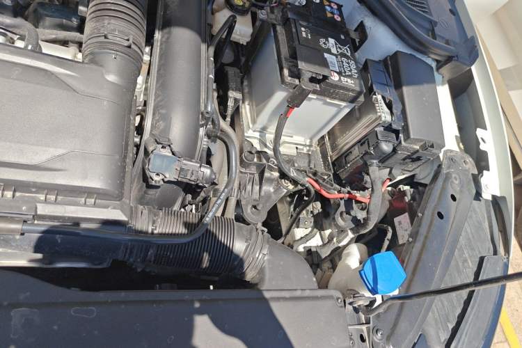 Used Jetta VA7 2025 1.4T First-Come First-Served Edition Engine Bay Left