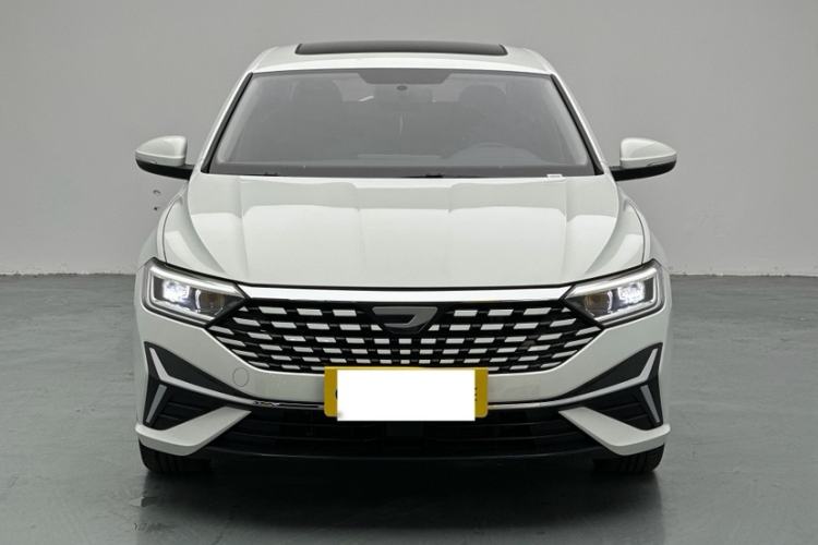 Used Jetta VA7 2025 1.4T First-Come First-Served Edition Exterior 2