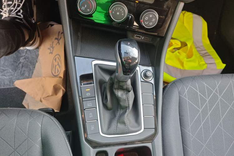 Used Jetta VA7 2025 1.4T "Listen to the Advice" Version Gear Lever
