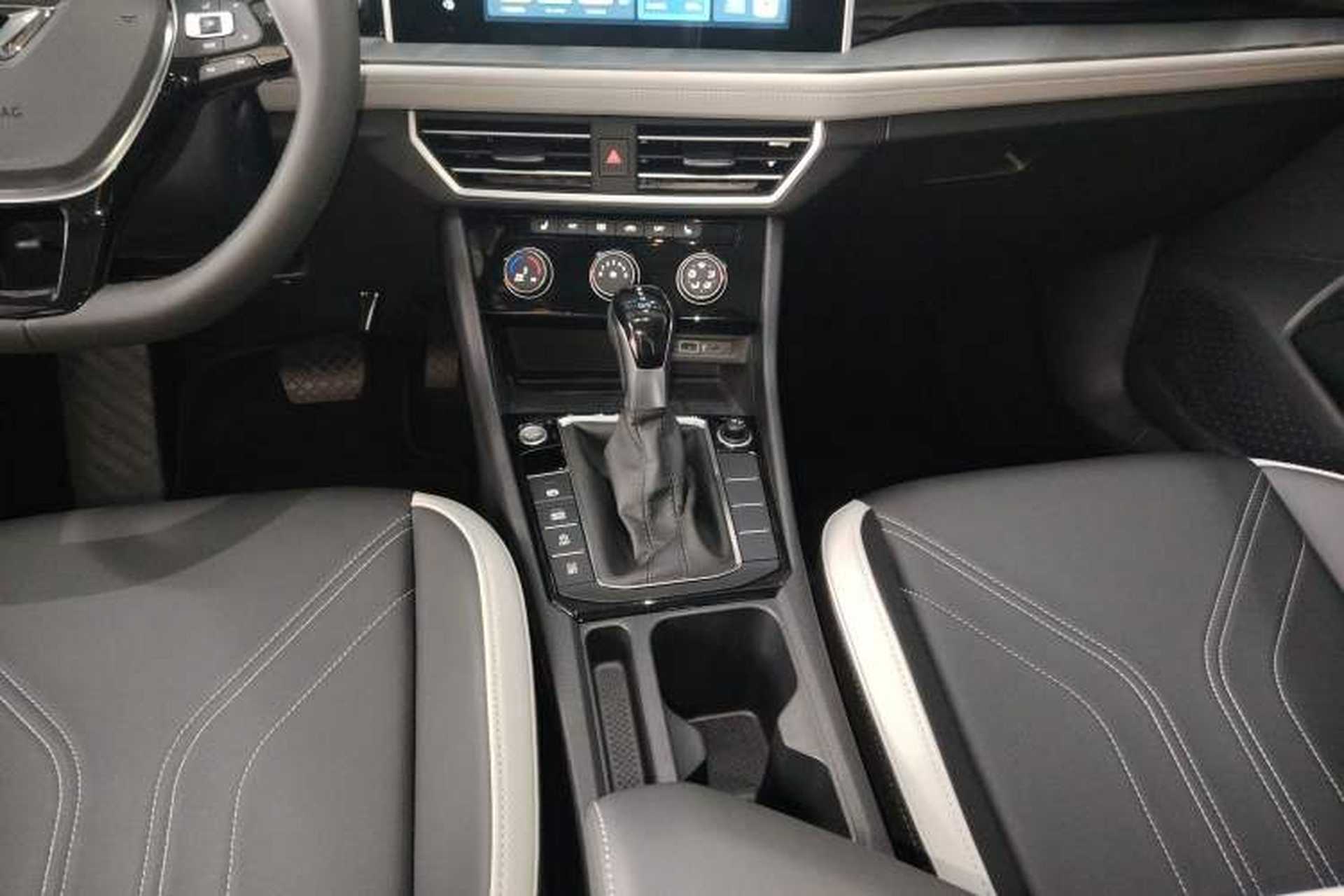 Used Jetta VA7 2025 1.4T First-Come First-Served Edition Gear Lever