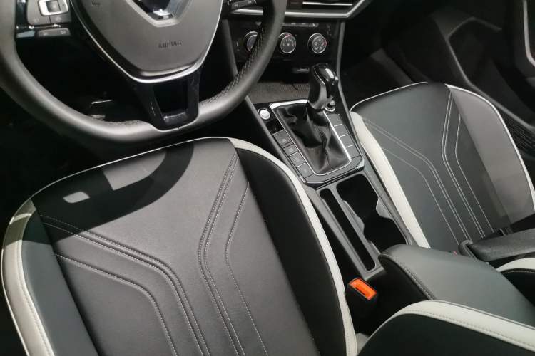 Used Jetta VA7 2025 1.4T First-Come First-Served Edition Gear Lever