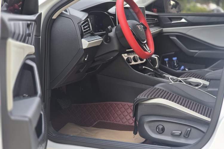 Used Jetta VA7 2025 1.4T First-Come First-Served Edition Interior 8