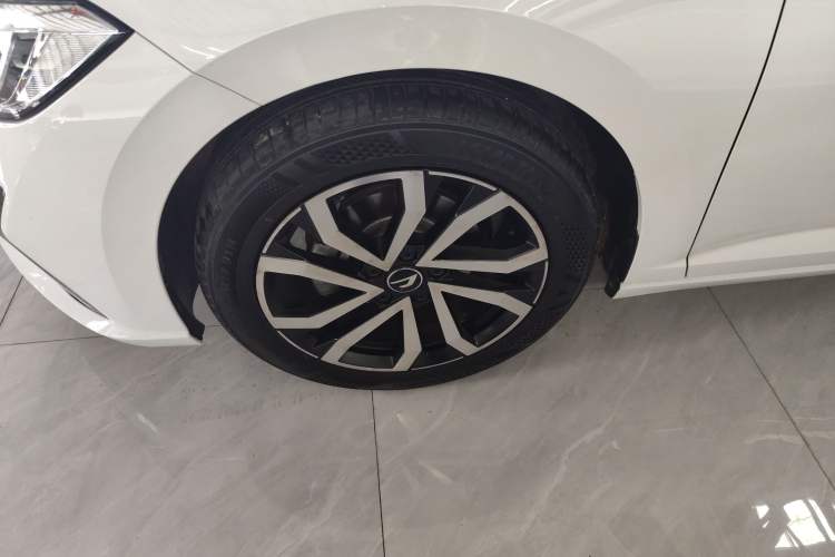 Used Jetta VA7 2025 1.4T First-Come First-Served Edition Left Front Wheel Hub