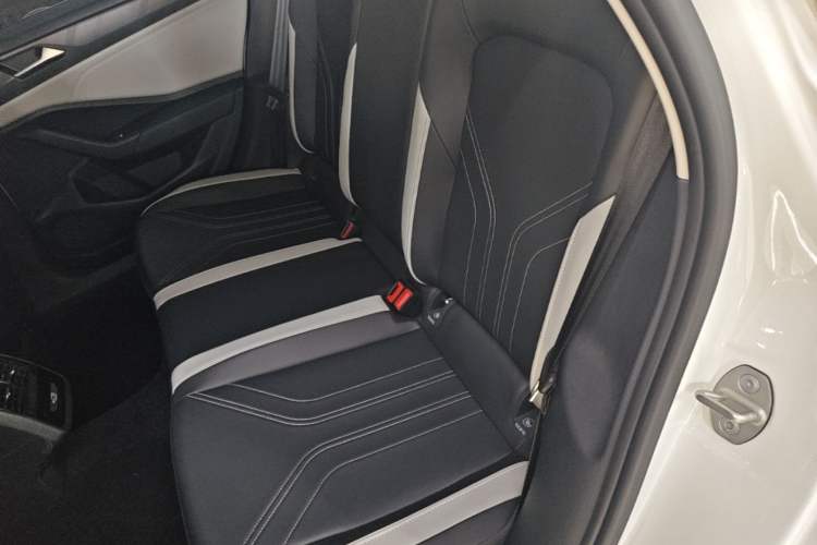Used Jetta VA7 2025 1.4T First-Come First-Served Edition Left Rear Seat
