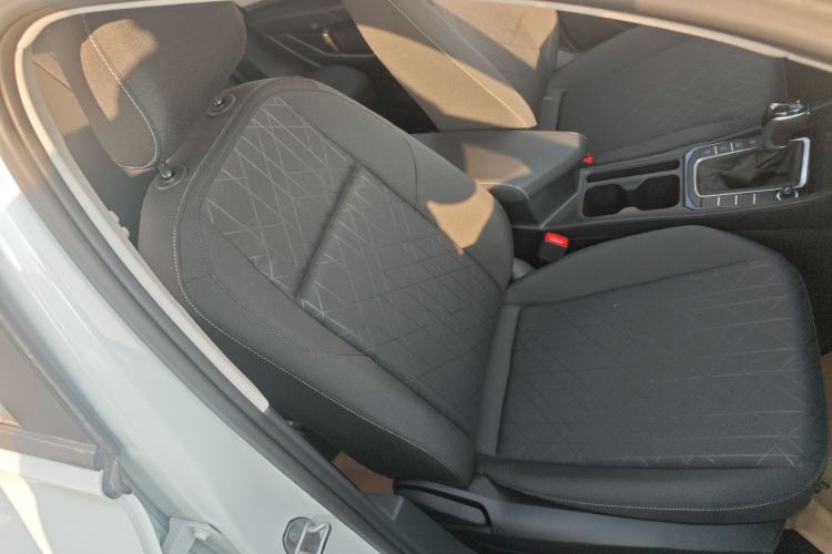 Used Jetta VA7 2025 1.4T "Listen to the Advice" Version Right Front Seat