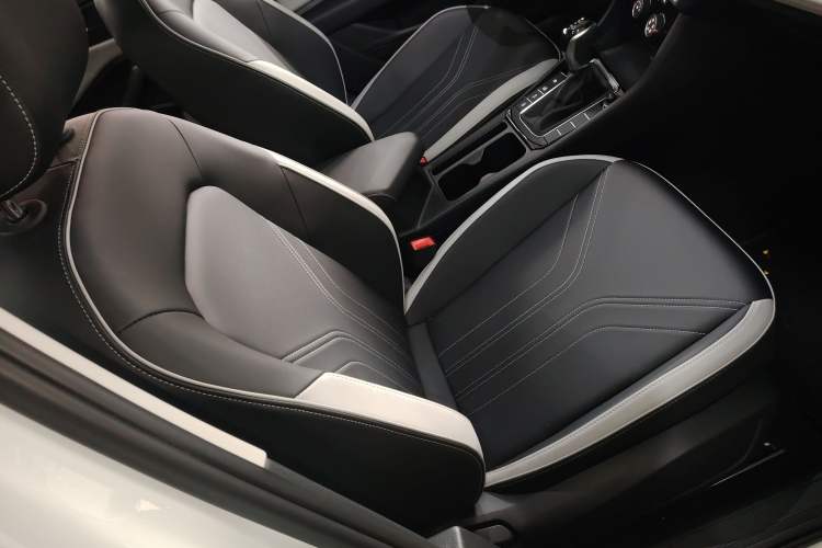 Used Jetta VA7 2025 1.4T First-Come First-Served Edition Right Front Seat