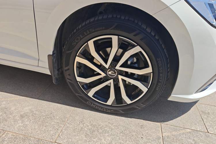 Used Jetta VA7 2025 1.4T First-Come First-Served Edition Right Front Wheel Hub