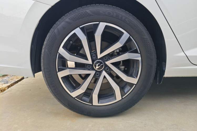 Used Jetta VA7 2025 1.4T First-Come First-Served Edition Right Rear Wheel Hub