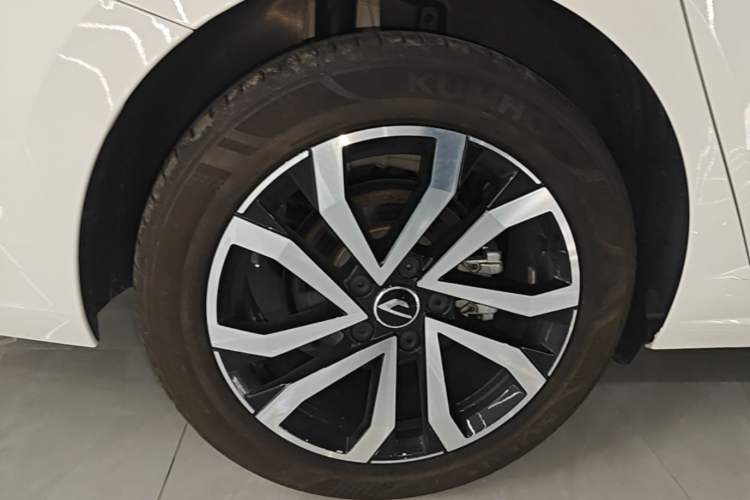 Used Jetta VA7 2025 1.4T First-Come First-Served Edition Right Rear Wheel Hub