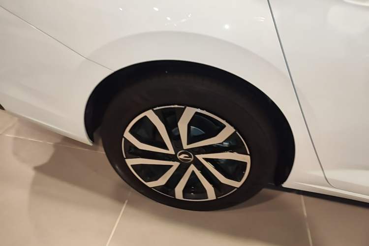 Used Jetta VA7 2025 1.4T First-Come First-Served Edition Right Rear Wheel Hub