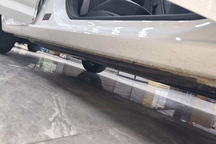 Used Jetta VA7 2025 1.4T First-Come First-Served Edition Right Side Sill