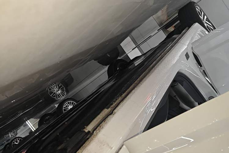 Used Jetta VA7 2025 1.4T First-Come First-Served Edition Right Side Sill