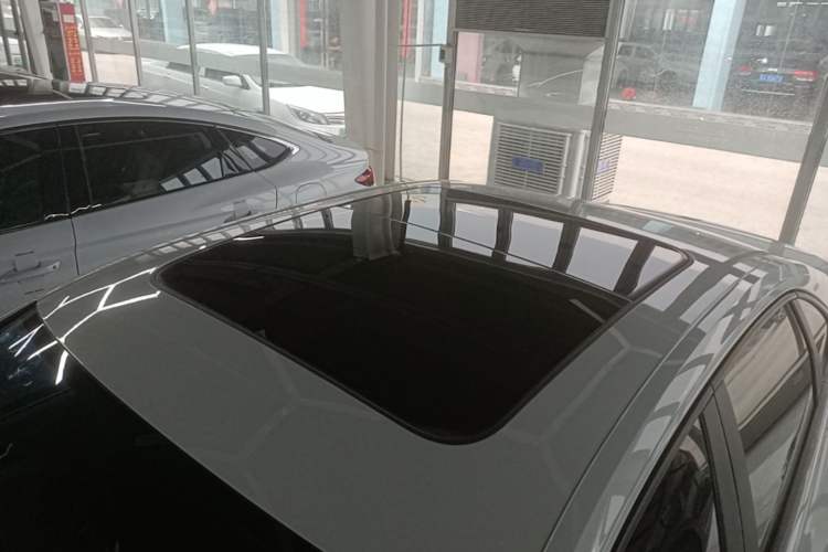 Used Jetta VA7 2025 1.4T First-Come First-Served Edition Roof