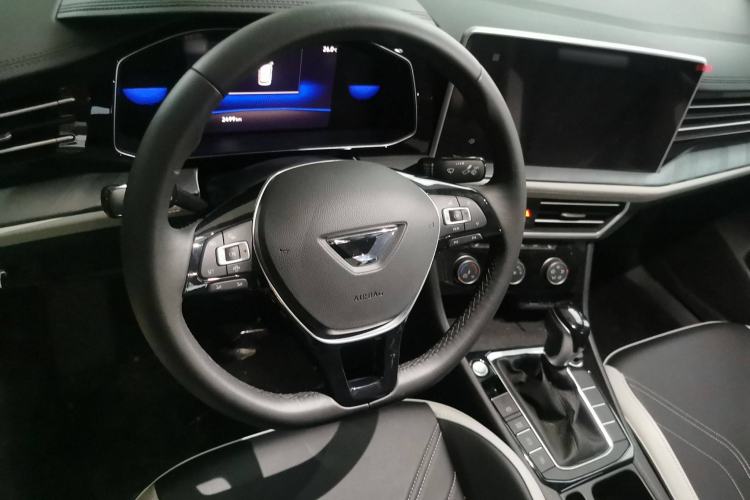 Used Jetta VA7 2025 1.4T First-Come First-Served Edition Steering Wheel