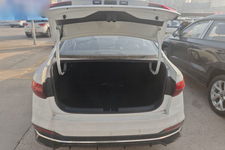 Used Jetta VA7 2025 1.4T "Listen to the Advice" Version Trunk
