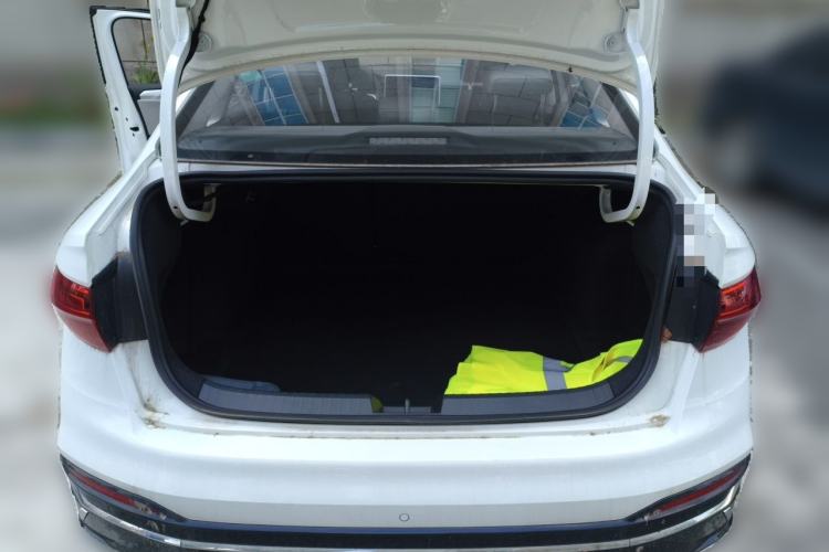 Used Jetta VA7 2025 1.4T "Listen to the Advice" Version Trunk
