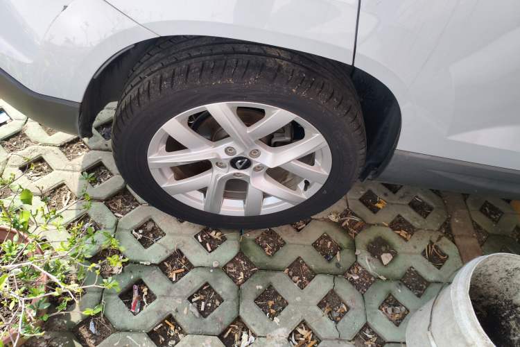 Used Jetta VS5 2019 280TSI Automatic Enjoyment Model Right Rear Wheel Hub