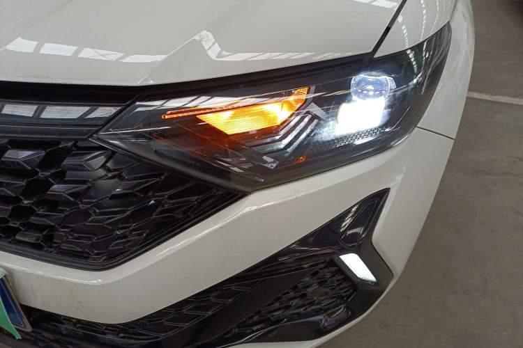 Used Jetta VS5 2023 280TSI Automatic High-Gloss Enjoyment Model Left Front Headlight