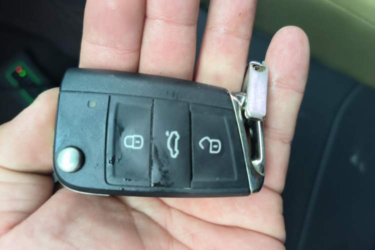 Used Jetta VS5 2019 280TSI Automatic Enjoyment Model Vehicle Key