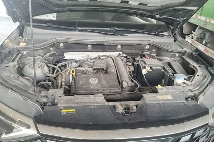 Used Jetta VS5 2019 280TSI Automatic Trend Model Engine Bay