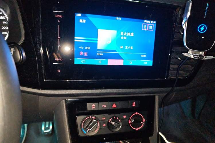 Used Jetta VS5 2019 280TSI Automatic Enjoyment Model Audio And AC Panel