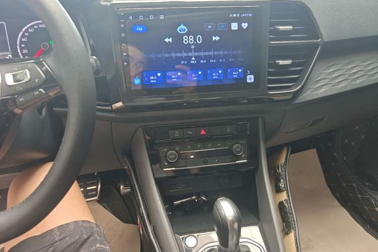 Used Jetta VS5 2019 280TSI Automatic Glory Edition Audio And AC Panel