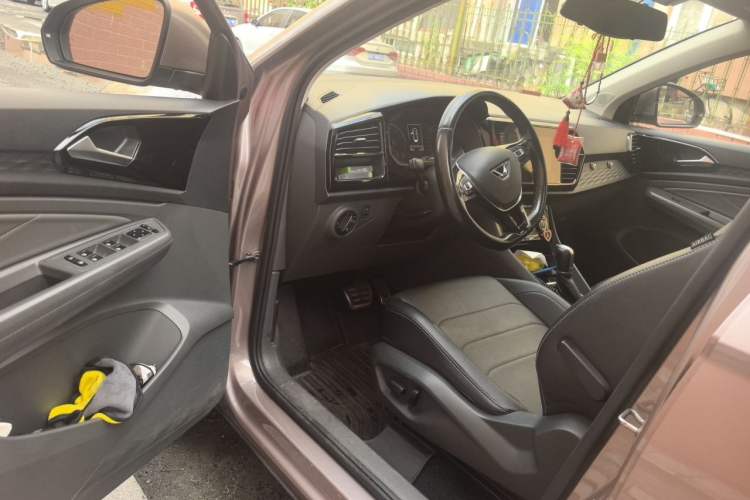 Used Jetta VS5 2019 280TSI Automatic Glory Edition Driver Seat
