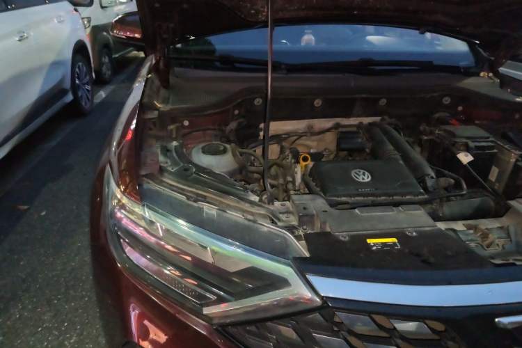 Used Jetta VS5 2019 280TSI Automatic Enjoyment Model Engine Bay Right
