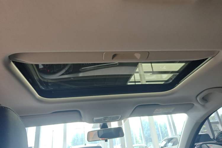 Used Jetta VS5 2019 280TSI Automatic Glory Edition Headliner