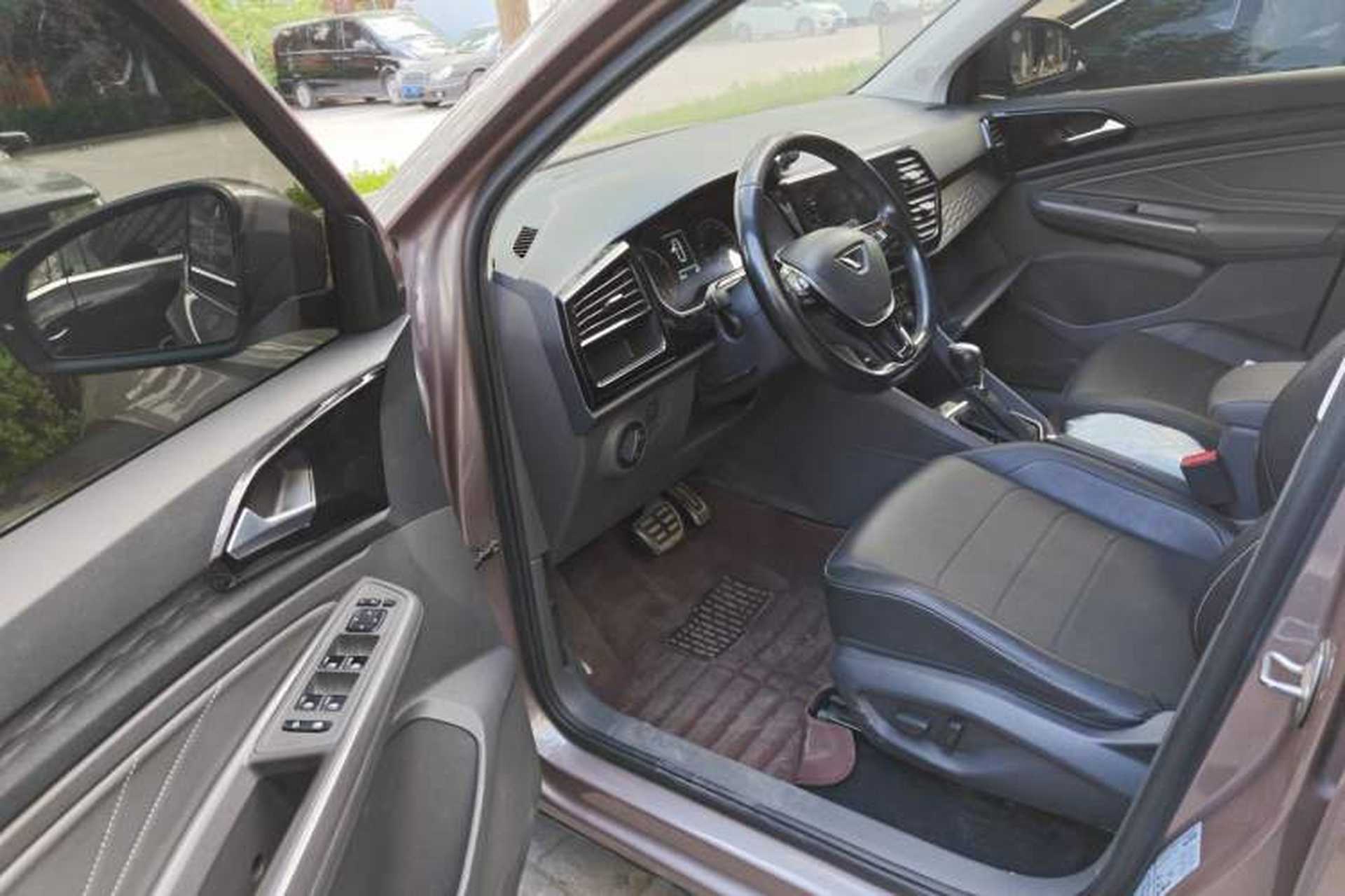 Used Jetta VS5 2019 280TSI Automatic Glory Edition Interior 3