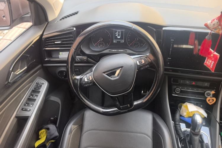 Used Jetta VS5 2019 280TSI Automatic Glory Edition Steering Wheel