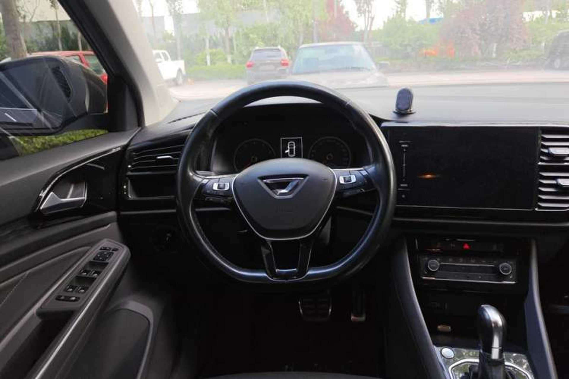 Used Jetta VS5 2019 280TSI Automatic Glory Edition Steering Wheel