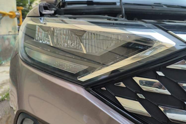 Used Jetta VS5 2019 280TSI Automatic Enjoyment Model Right Front Headlight