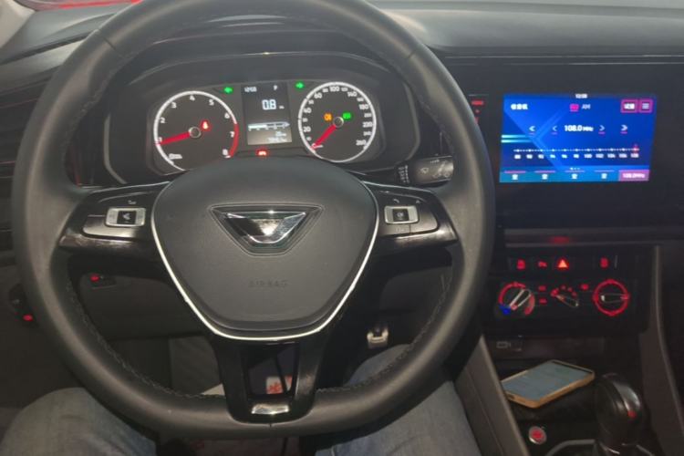 Used Jetta VS5 2019 280TSI Automatic Enjoyment Model Center Console