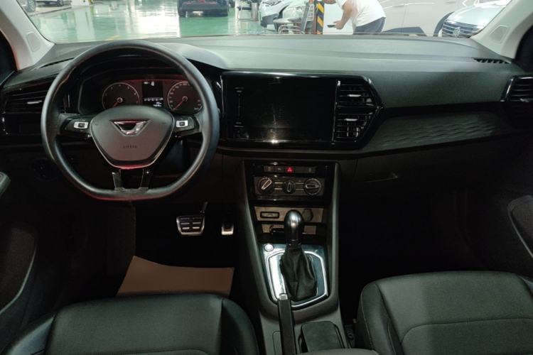 Used Jetta VS5 2019 280TSI Automatic Enjoyment Model Center Console