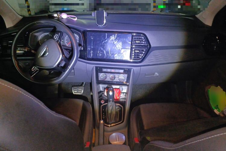 Used Jetta VS5 2019 280TSI Automatic Enjoyment Model Center Console