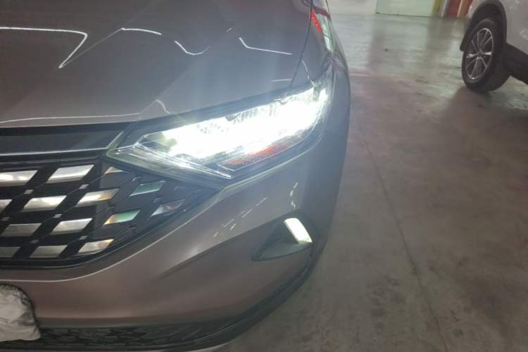 Used Jetta VS5 2019 280TSI Automatic Enjoyment Model Left Front Headlight
