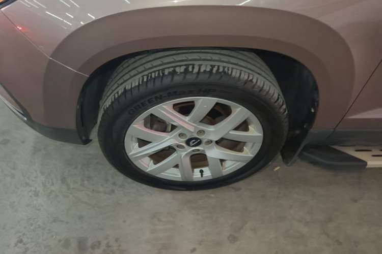 Used Jetta VS5 2019 280TSI Automatic Enjoyment Model Left Front Wheel Hub