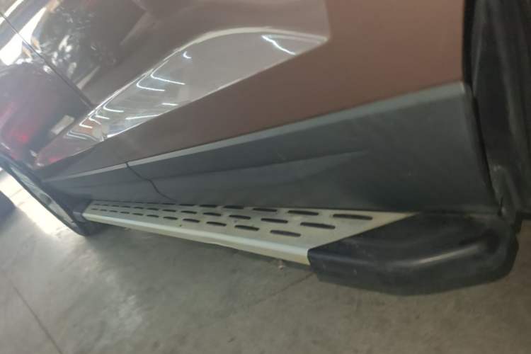 Used Jetta VS5 2019 280TSI Automatic Enjoyment Model Left Side Sill