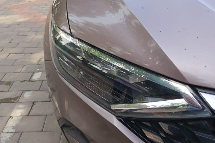Used Jetta VS5 2019 280TSI Automatic Glory Edition Right Front Headlight