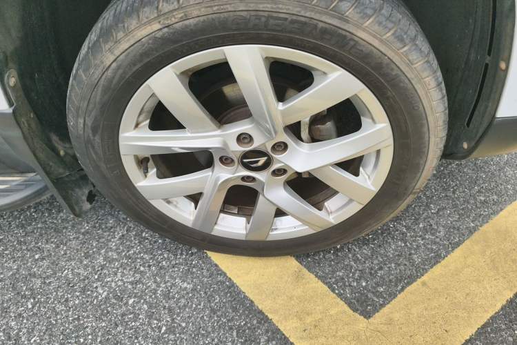 Used Jetta VS5 2019 280TSI Automatic Enjoyment Model Right Front Wheel Hub