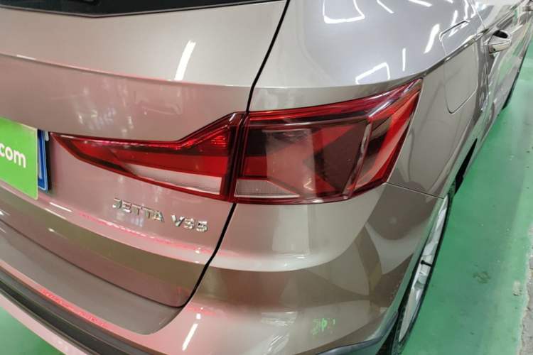 Used Jetta VS5 2019 280TSI Automatic Enjoyment Model Right Rear Taillight