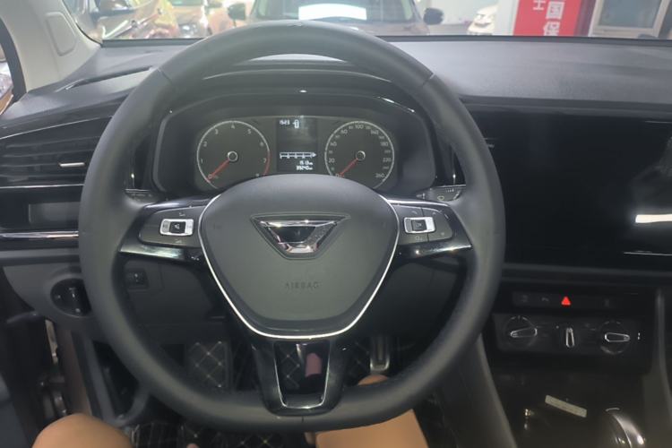 Used Jetta VS5 2019 280TSI Automatic Enjoyment Model Steering Wheel